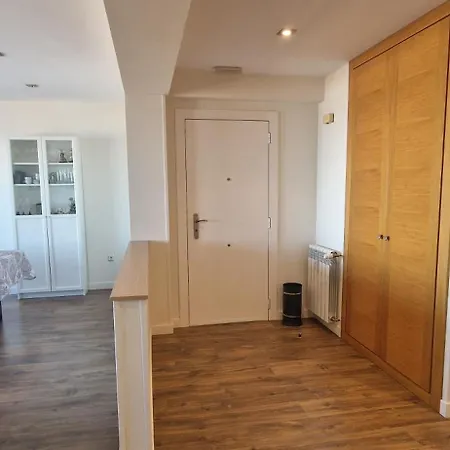 Espectacular piso 1ª Linea de Playa 4* Gijon